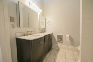 10 Bathroom 2